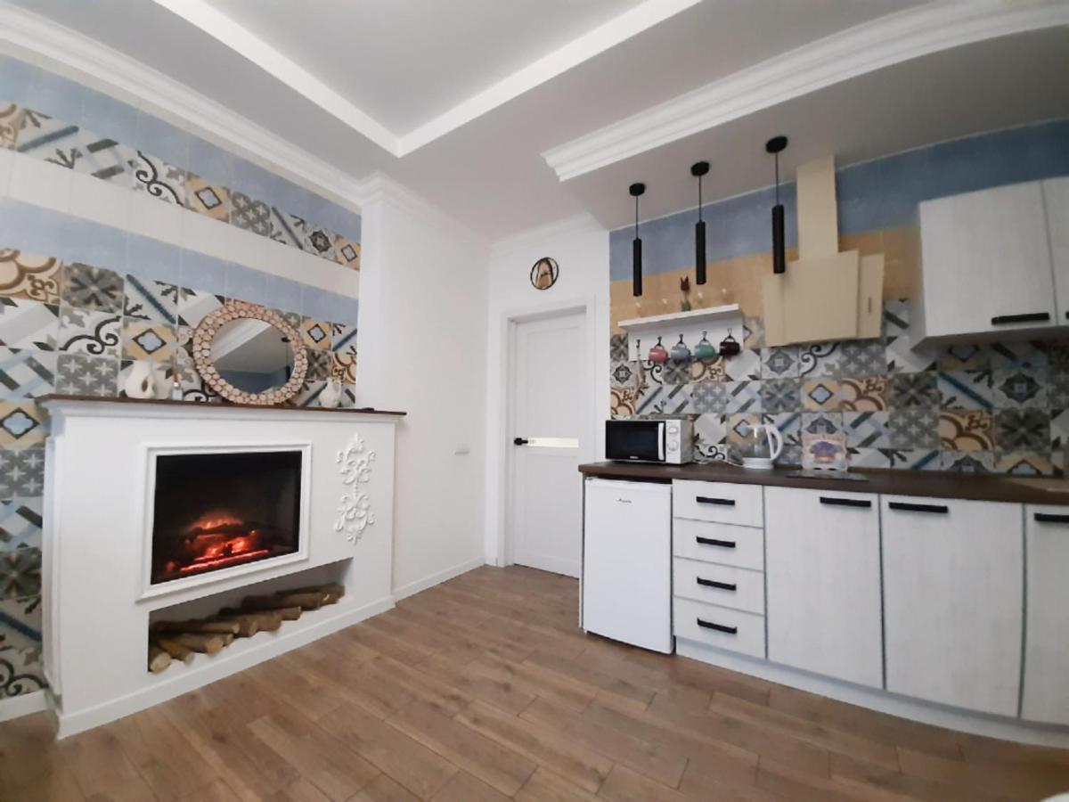 2 Bdr Apartment Near Gorky Park, Center Charkiw Exterior foto