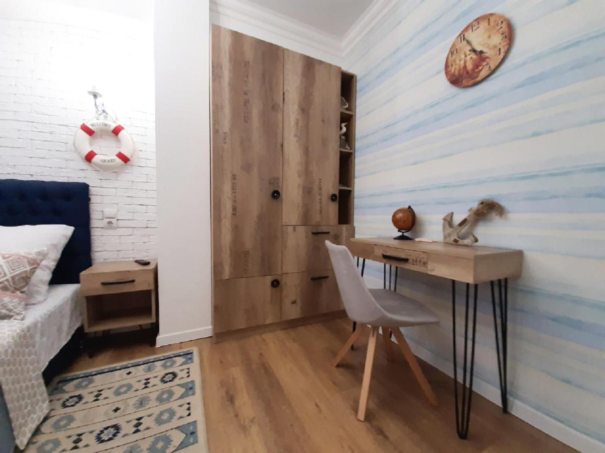 2 Bdr Apartment Near Gorky Park, Center Charkiw Exterior foto